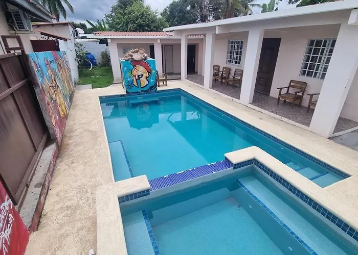 Casa Troya